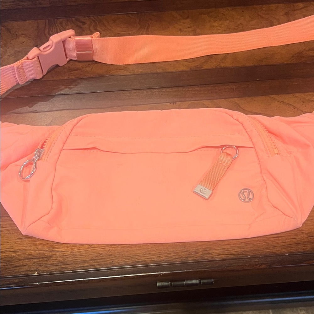 lululemon athletica Women's Coral Crossbody Bag
